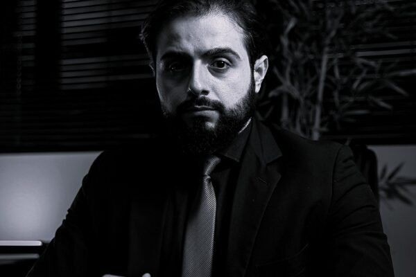 Advogado Dr. Victor de Medeiros Morais - Sócio na Victor Morais Advocacia, especialista em Contencioso Cível e Estratégico