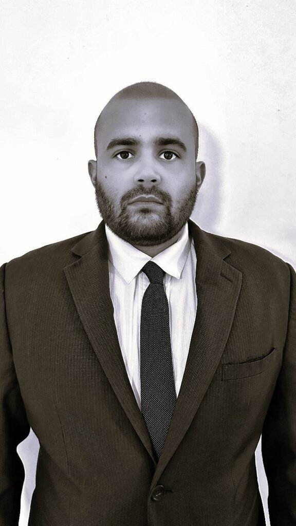 Advogado Dr. Luís Carlos dos Santos